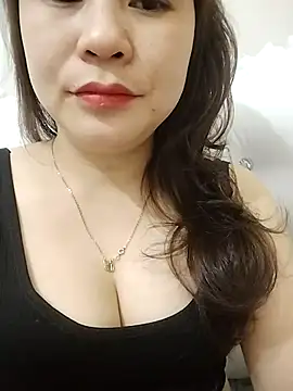 Snapshot of Girl_Shy2000 chatting on 02-21-26, 01:35 Girl Shy2000 online show from 02-21-26, 01:35