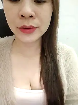 Snapshot of Girl_Shy2000 chatting on 12-16-25, 12:04 Girl Shy2000 online show from 12-16-25, 12:04