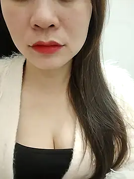 Snapshot of Girl_Shy2000 chatting on 12-16-25, 04:11 Girl Shy2000 online show from 12-16-25, 04:11