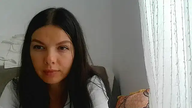 Lorivell online show from 10-29-25, 02:16