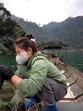 Meoweo 23 online show from 12-18-25, 12:16