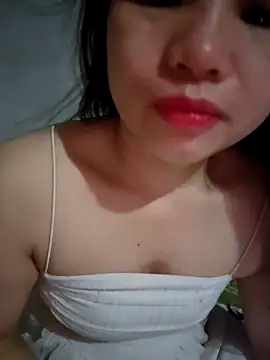 Snapshot of Meoweo_23 chatting on 10-19-25, 07:00 Meoweo 23 online show from 10-19-25, 07:00