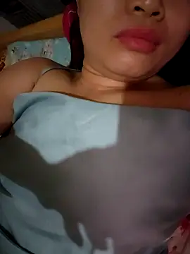 Snapshot of Meoweo_23 chatting on 10-01-25, 11:52 Meoweo 23 online show from 10-01-25, 11:52