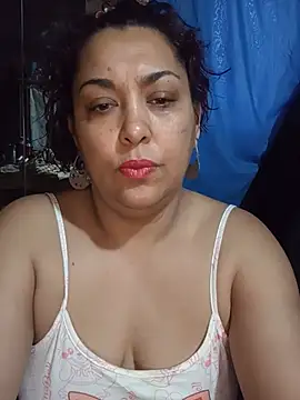 Snapshot of Lobizona chatting on 07-08-26, 01:12 Lobizona online show from 07-08-26, 01:12