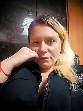 Fiona696 online show from 10-01-25, 03:38