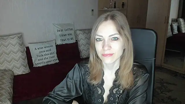 Snapshot of Tiffany_Bates chatting on 03-03-26, 03:13 Tiffany Bates online show from 03-03-26, 03:13