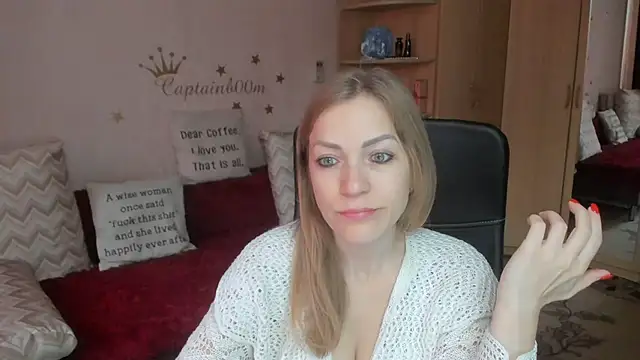 Snapshot of Tiffany_Bates chatting on 09-26-25, 08:32 Tiffany Bates online show from 09-26-25, 08:32