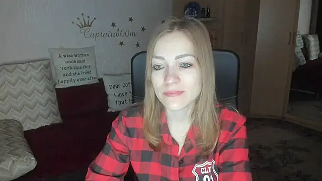 Snapshot of Tiffany_Bates chatting on 11-05-25, 03:31 Tiffany Bates online show from 11-05-25, 03:31