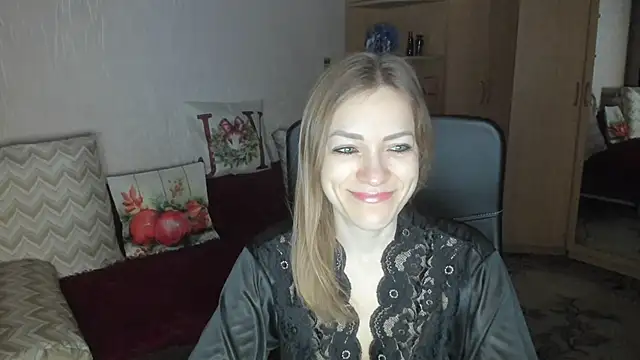 Snapshot of Tiffany_Bates chatting on 01-07-26, 04:28 Tiffany Bates online show from 01-07-26, 04:28