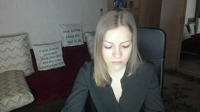 Snapshot of Tiffany_Bates chatting on 02-04-26, 03:23 Tiffany Bates online show from 02-04-26, 03:23