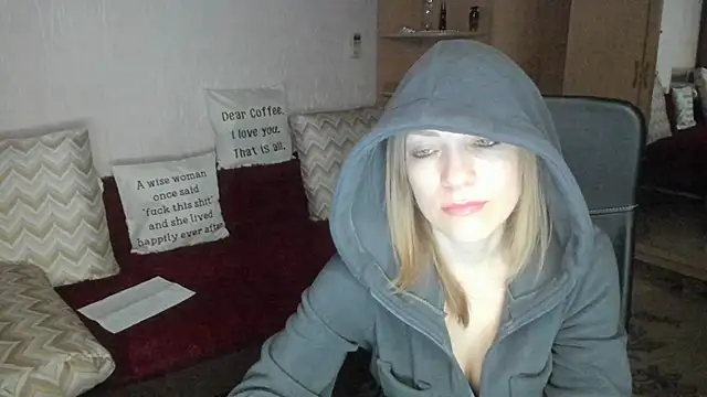 Snapshot of Tiffany_Bates chatting on 02-22-26, 03:35 Tiffany Bates online show from 02-22-26, 03:35