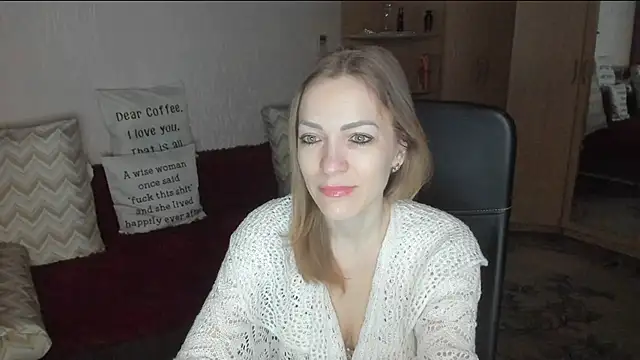 Tiffany Bates online show from 03-06-26, 03:23