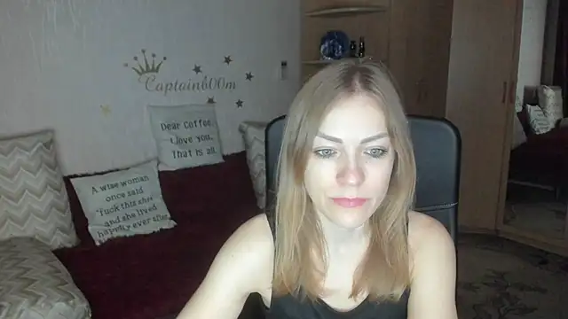 Snapshot of Tiffany_Bates chatting on 10-21-25, 03:17 Tiffany Bates online show from 10-21-25, 03:17