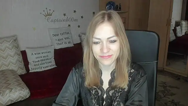 Snapshot of Tiffany_Bates chatting on 10-25-25, 03:38 Tiffany Bates online show from 10-25-25, 03:38