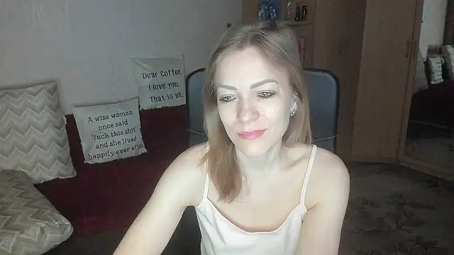 Snapshot of Tiffany_Bates chatting on 02-08-26, 04:10 Tiffany Bates online show from 02-08-26, 04:10