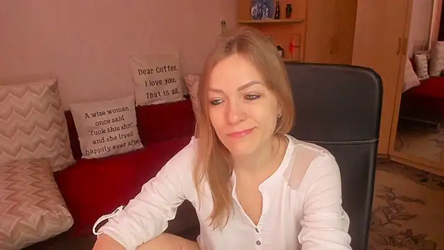 Snapshot of Tiffany_Bates chatting on 02-03-26, 08:52 Tiffany Bates online show from 02-03-26, 08:52