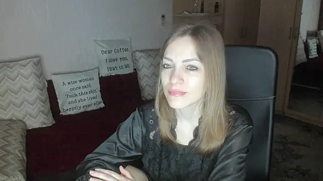 Snapshot of Tiffany_Bates chatting on 02-25-26, 03:18 Tiffany Bates online show from 02-25-26, 03:18