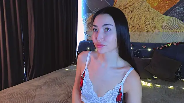 MilaYumi online show from 03-19-26, 07:30