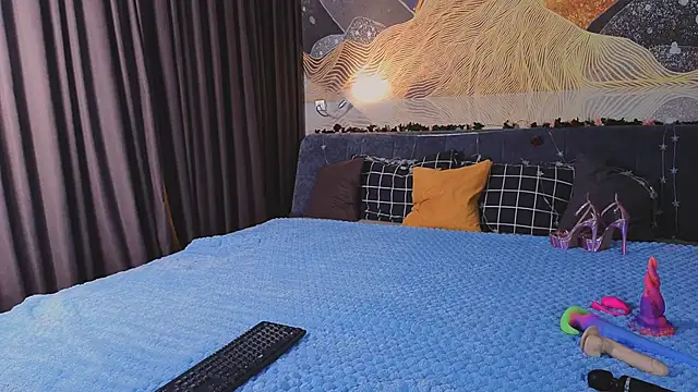 MilaYumi online show from 04-03-26, 09:49