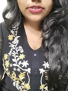 Snapshot of Miss_Rose__ chatting on 10-01-25, 04:22 Miss Rose   online show from 10-01-25, 04:22