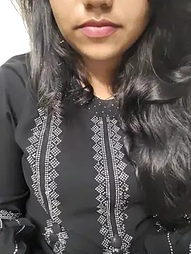 Snapshot of Miss_Rose__ chatting on 10-14-25, 03:56 Miss Rose   online show from 10-14-25, 03:56