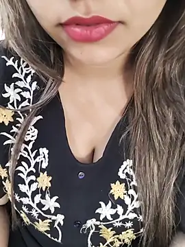 Miss Rose   online show from 11-15-25, 04:38