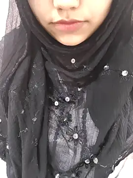 Miss Rose   online show from 12-17-25, 01:27