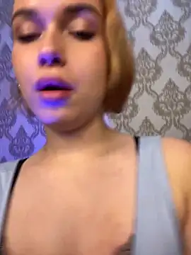 Snapshot of Angela_Coy chatting on 10-26-25, 07:42 Angela Coy online show from 10-26-25, 07:42