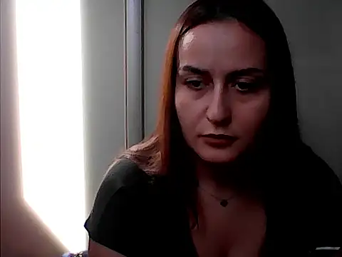 Snapshot of Venoraye chatting on 10-26-25, 10:37 Venoraye online show from 10-26-25, 10:37