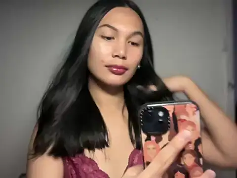 Snapshot of FelicityLincoln chatting on 05-17-26, 02:39 FelicityLincoln online show from 05-17-26, 02:39