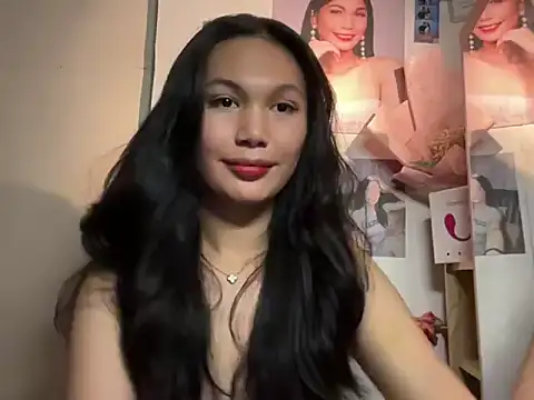 Snapshot of FelicityLincoln chatting on 04-04-26, 11:33 FelicityLincoln online show from 04-04-26, 11:33