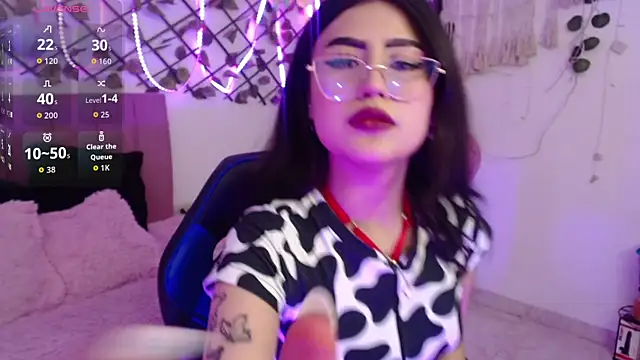 isa bunny18 online show from 10-24-25, 03:16