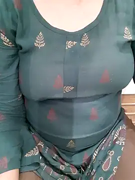 Snapshot of Anchal-si chatting on 10-06-25, 04:41 Anchal-si online show from 10-06-25, 04:41