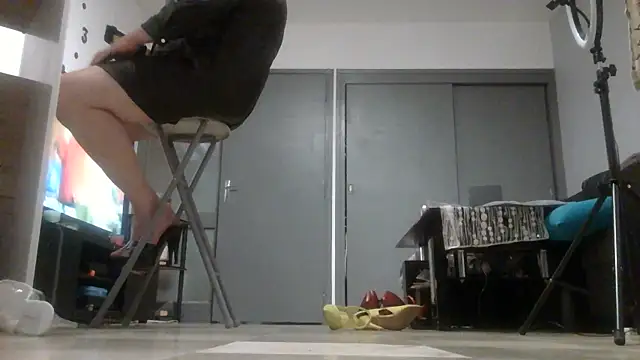 vanessadeesse online show from 04-12-26, 03:48