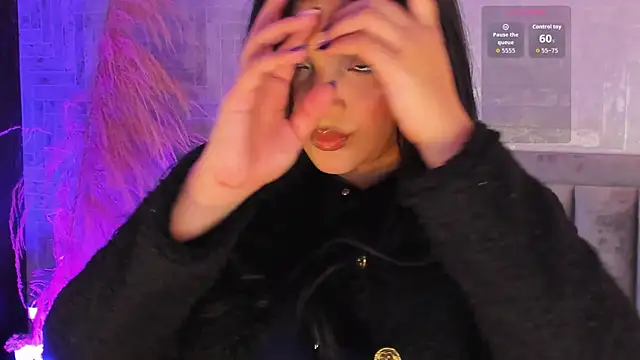 EmmaBlossom online show from 10-17-25, 07:26