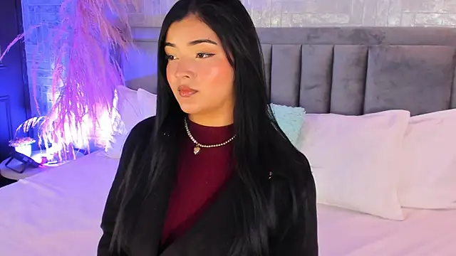 EmmaBlossom online show from 11-13-25, 07:40