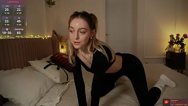 SophieBelll online show from 12-21-25, 11:45