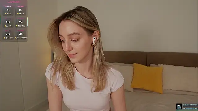 Snapshot of SophieBelll chatting on 05-29-26, 10:21 SophieBelll online show from 05-29-26, 10:21