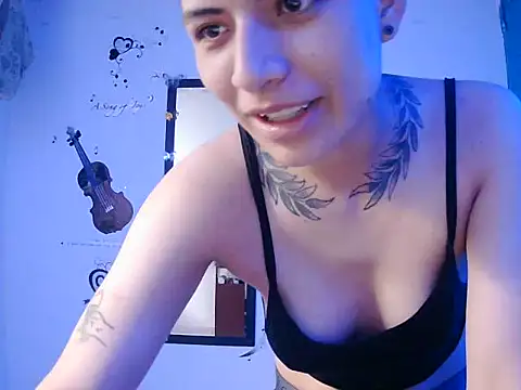 Snapshot of Owen_tomboy chatting on 10-01-25, 01:26 Owen tomboy online show from 10-01-25, 01:26