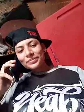 Snapshot of Owen_tomboy chatting on 09-28-25, 06:48 Owen tomboy online show from 09-28-25, 06:48