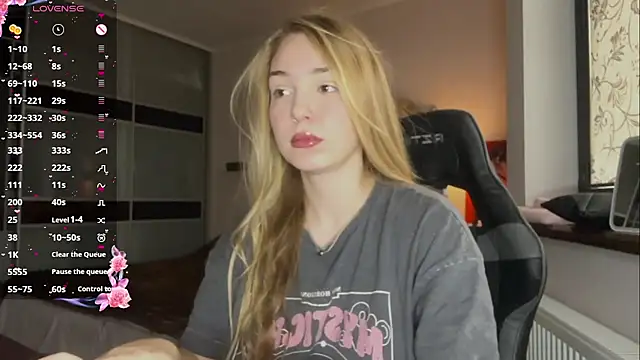 EvaCarter1 online show from 10-21-25, 08:03