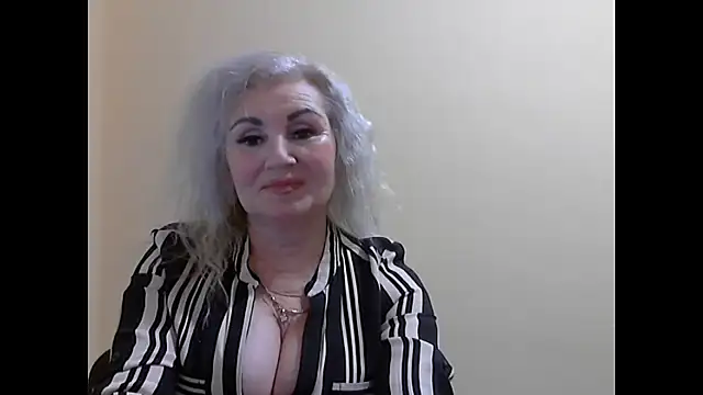 LadySexyBlond online show from 11-29-25, 04:51