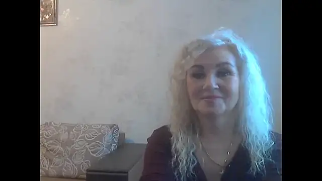 Snapshot of LadySexyBlond chatting on 05-18-26, 03:06 LadySexyBlond online show from 05-18-26, 03:06