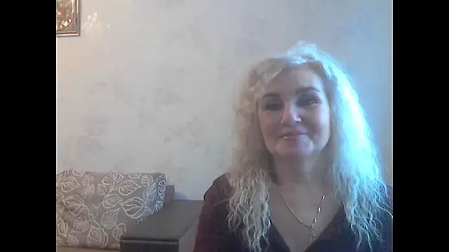 Snapshot of LadySexyBlond chatting on 05-28-26, 12:33 LadySexyBlond online show from 05-28-26, 12:33