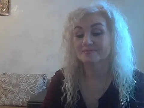 Snapshot of LadySexyBlond chatting on 04-23-26, 01:02 LadySexyBlond online show from 04-23-26, 01:02