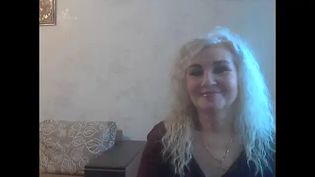 Snapshot of LadySexyBlond chatting on 07-21-26, 12:50 LadySexyBlond online show from 07-21-26, 12:50