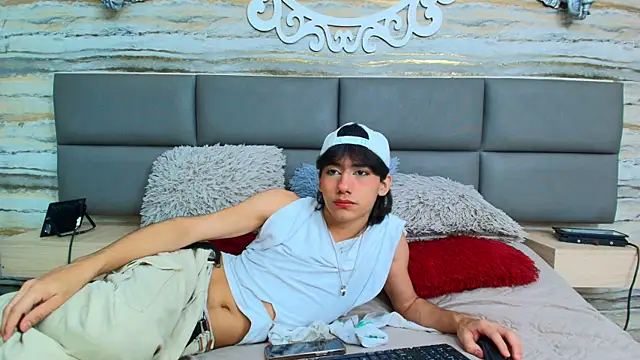 Lovers 21 online show from 10-02-25, 07:50