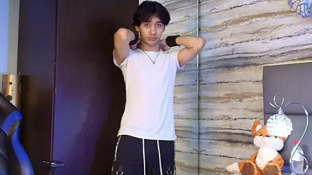 Lovers 21 online show from 03-22-26, 04:16