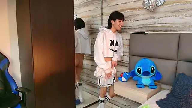 Lovers 21 online show from 12-05-25, 03:27