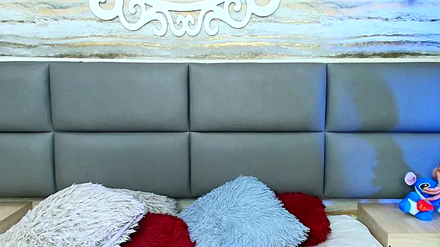 Lovers 21 online show from 10-28-25, 11:03